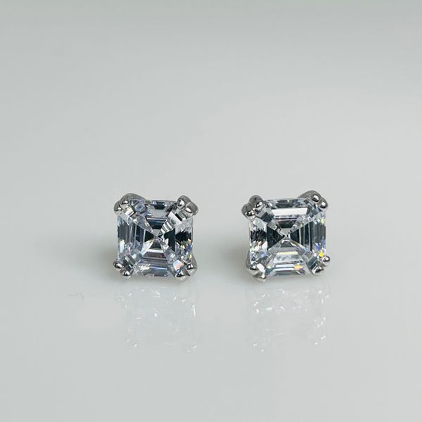 Asscher Cut AAA Cubic Zirconia Stud Earrings 7x7mm