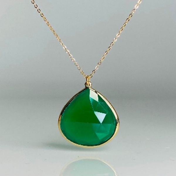 14 Karat Yellow Gold Green Onyx Necklace (20x20mm)