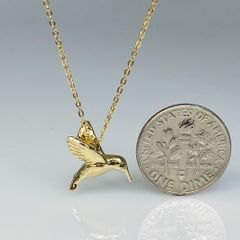 kylechandesign 14 karat yellow gold hummingbird necklace