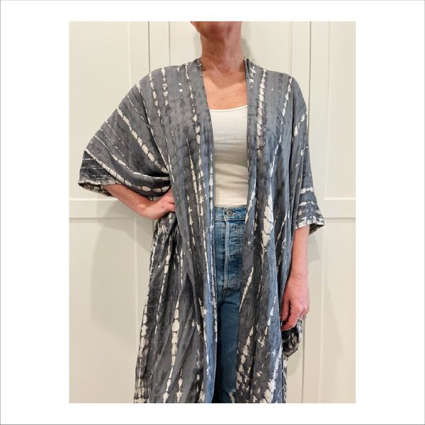 Unisex Tie-Dyed Short Sleeve Kimono Robe (O/S)